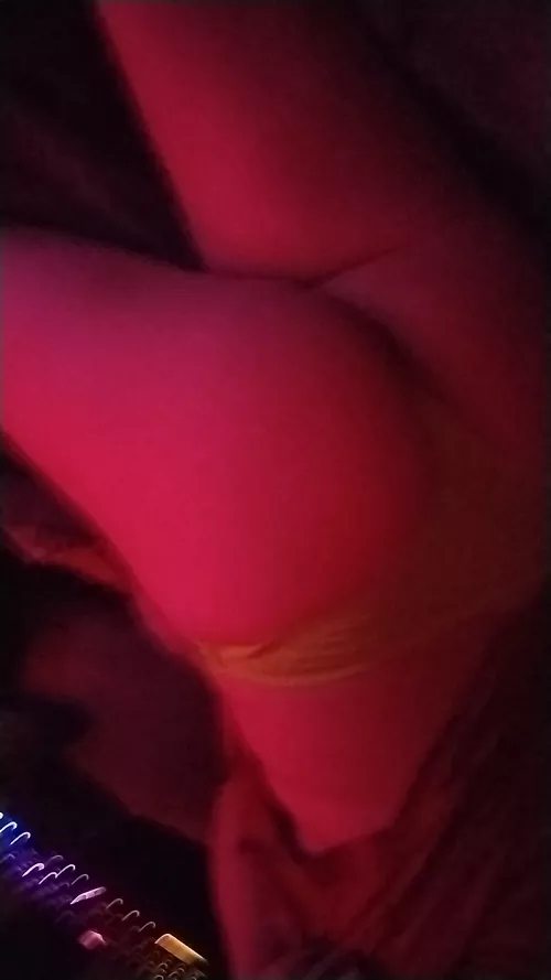 How does my ass look?