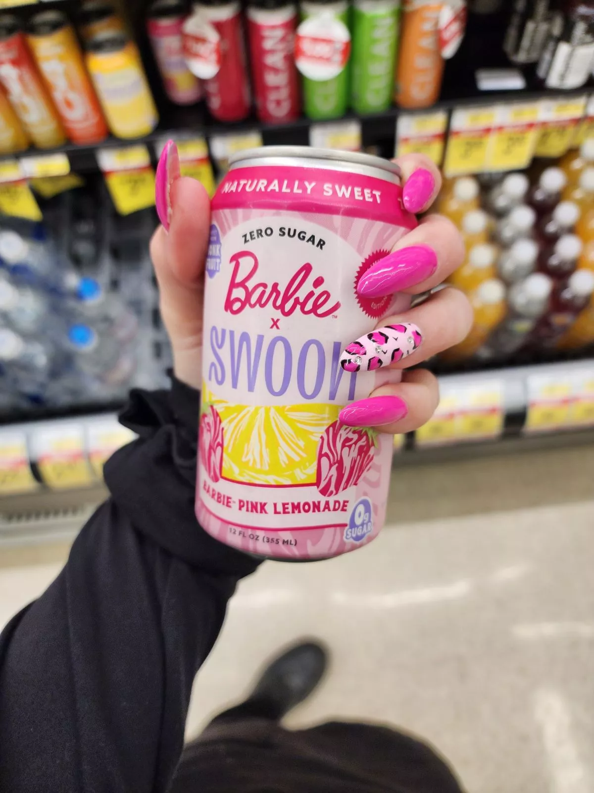 This drink seemed appropriate for these nails 💅