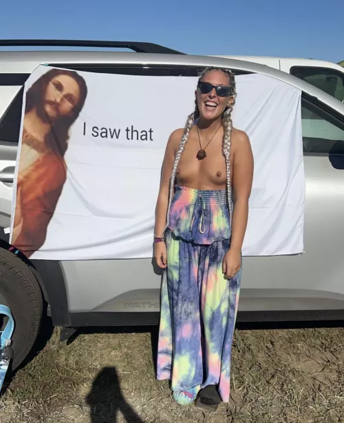 Tits out at the camping festival