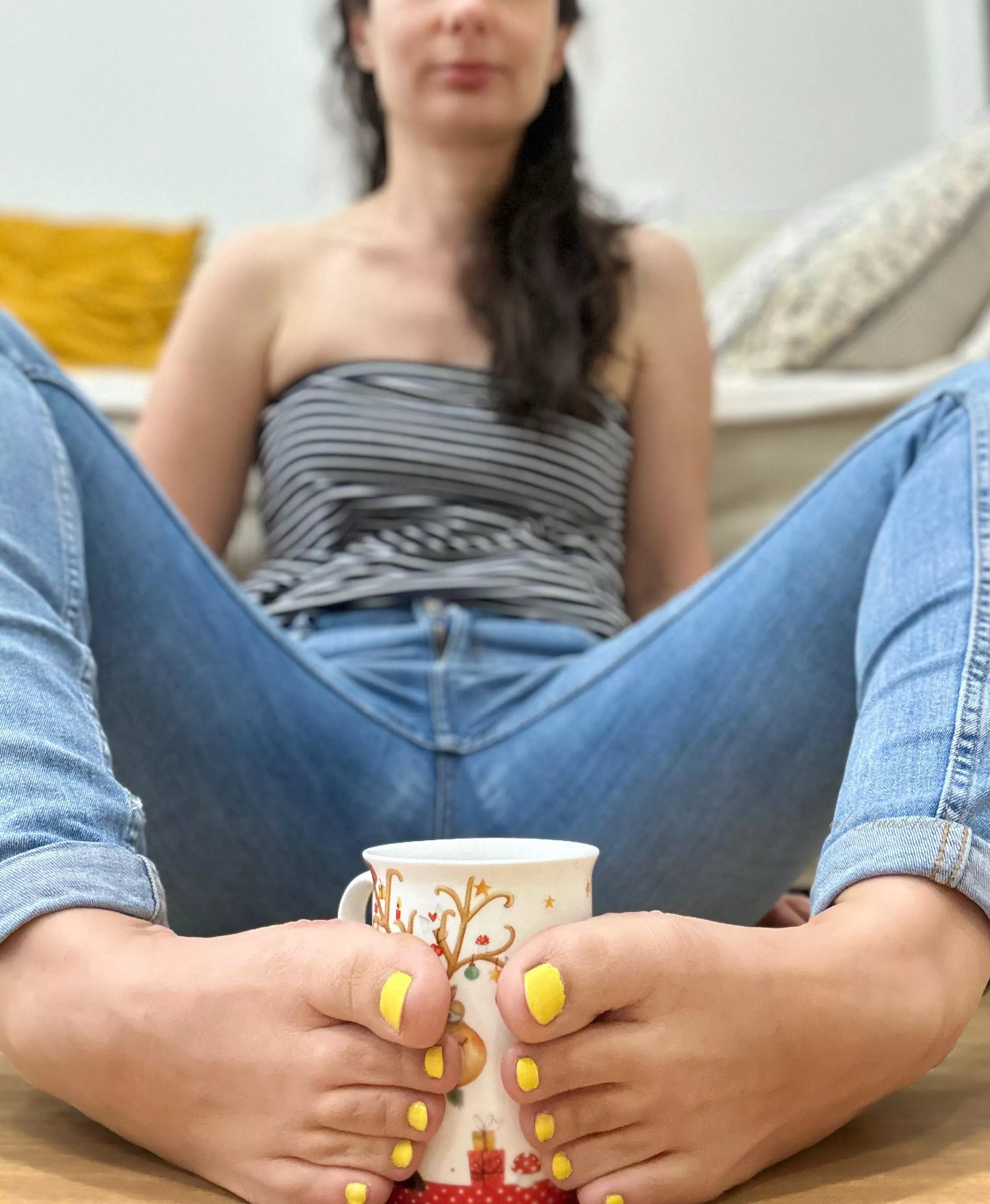 You have untill I finish my coffee to suck my toes