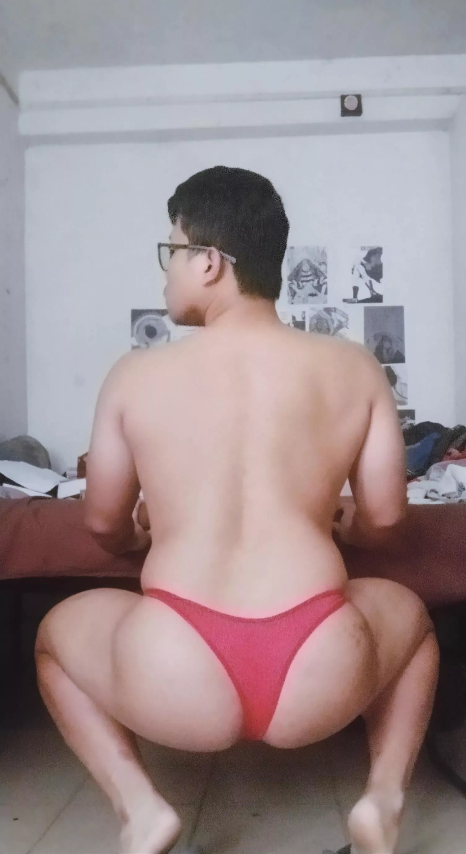 You squat better in thongs