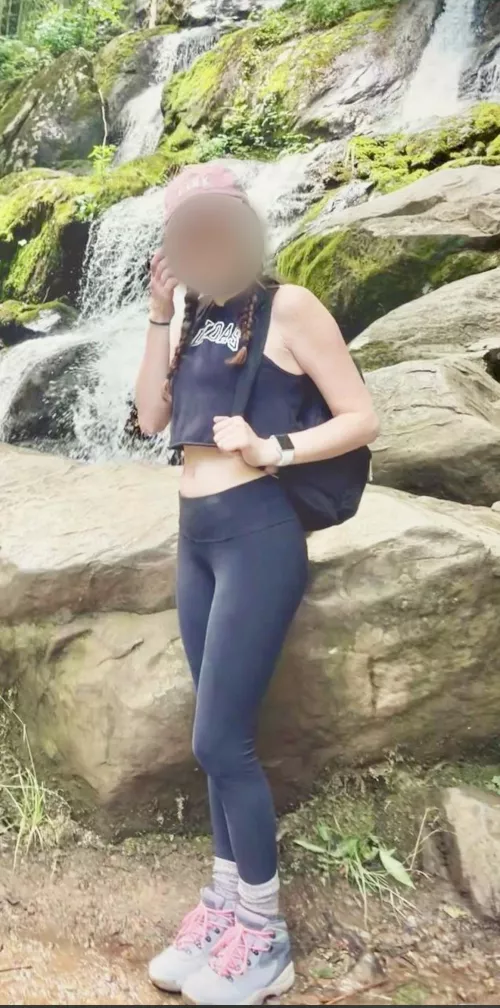 Afternoon hike [30F]