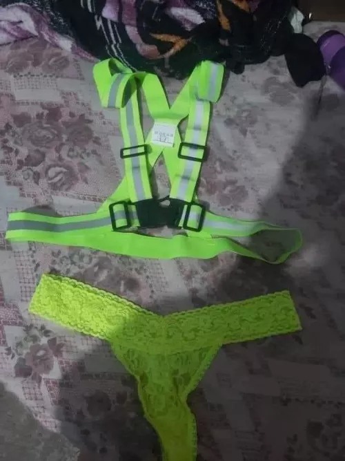 Cute outfit idea ladies 🤣