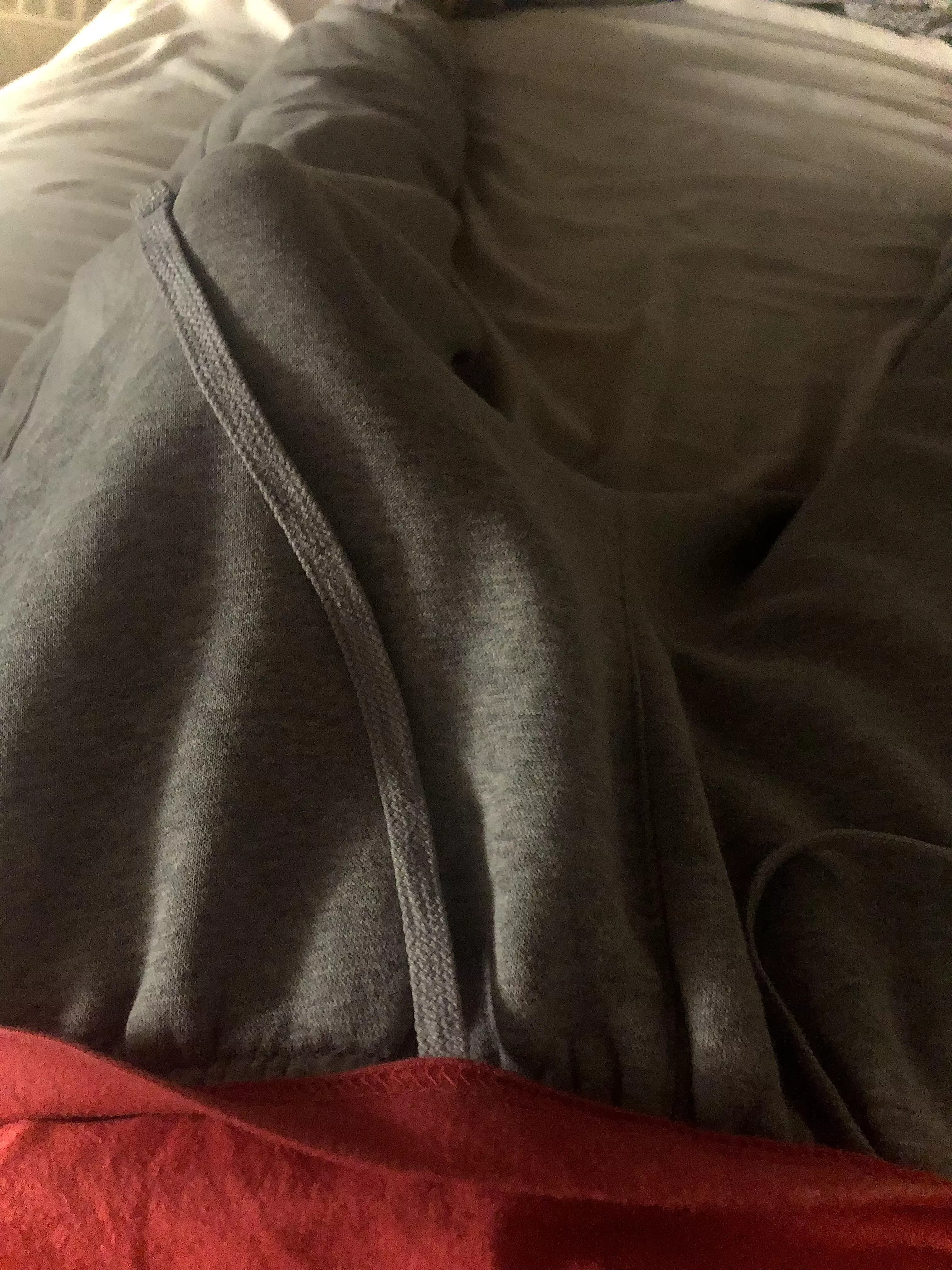 Guess the size and get a surprise in your dm’s