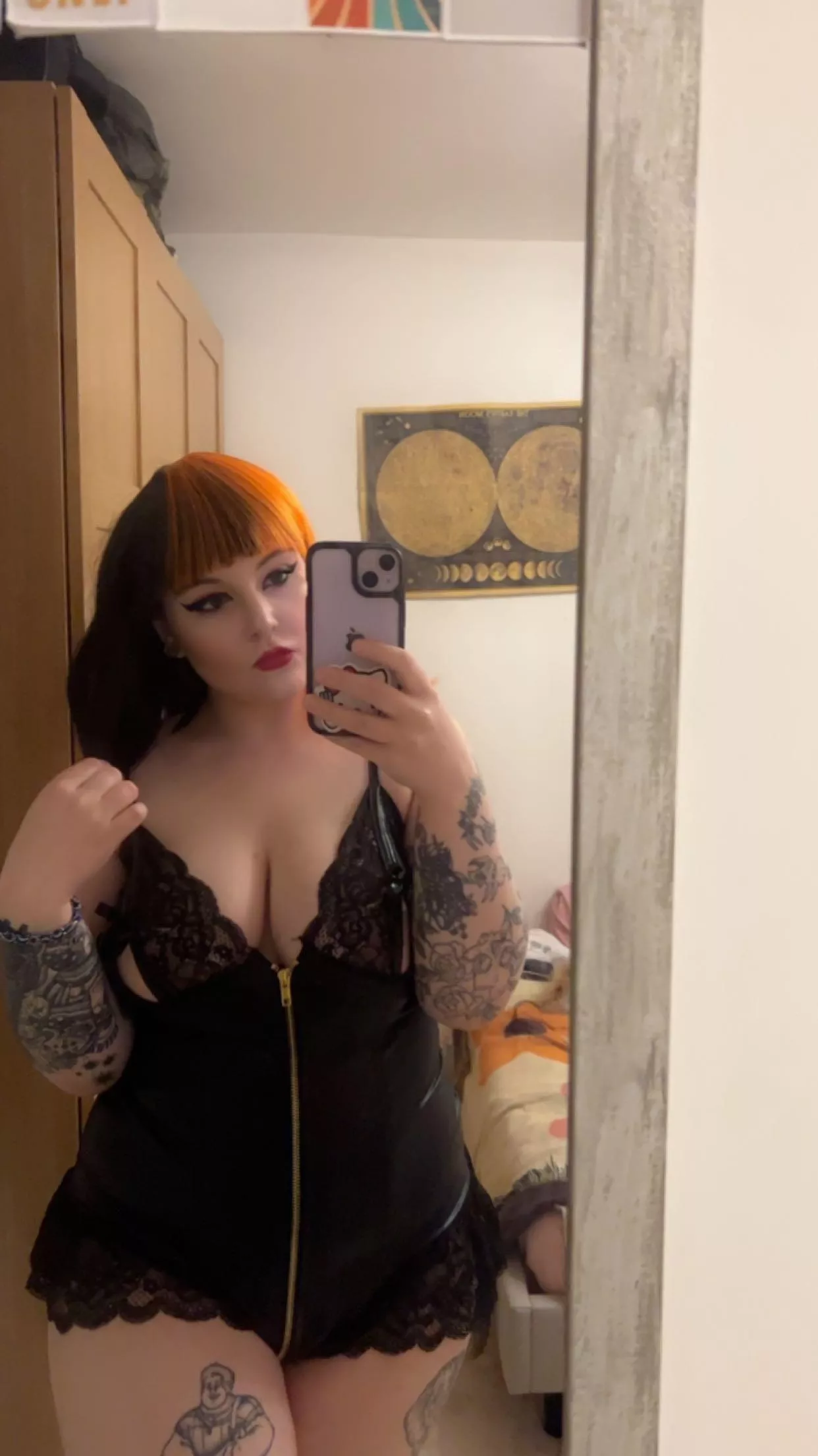 I dress up all sexy for him and I get no attention