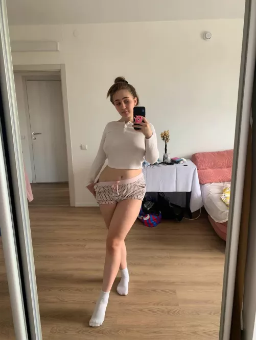 I want to show you the whole outfit :)