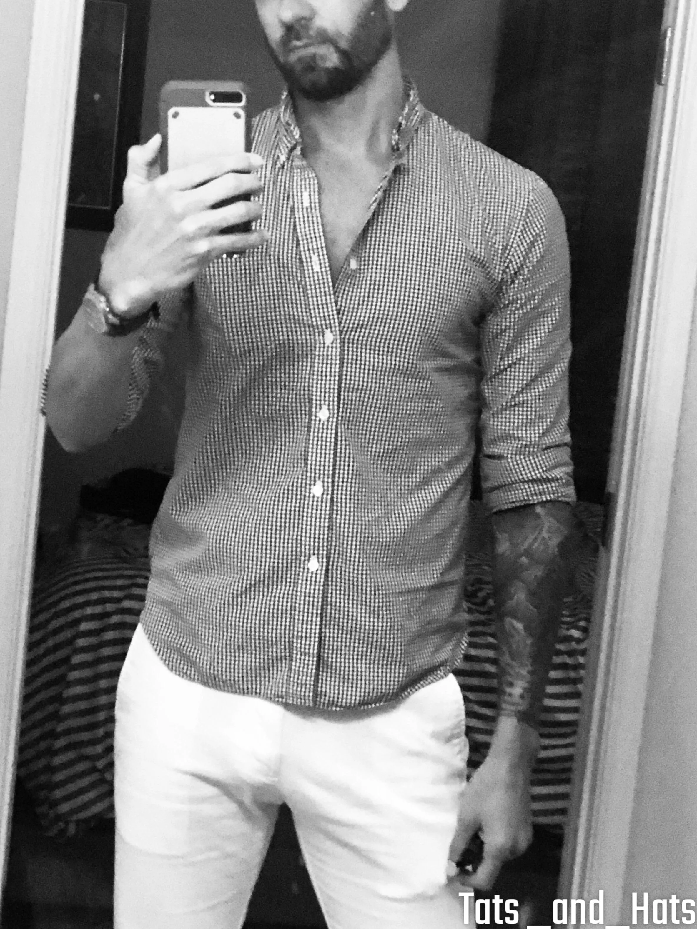 I wear clothes sometimes too ya know…