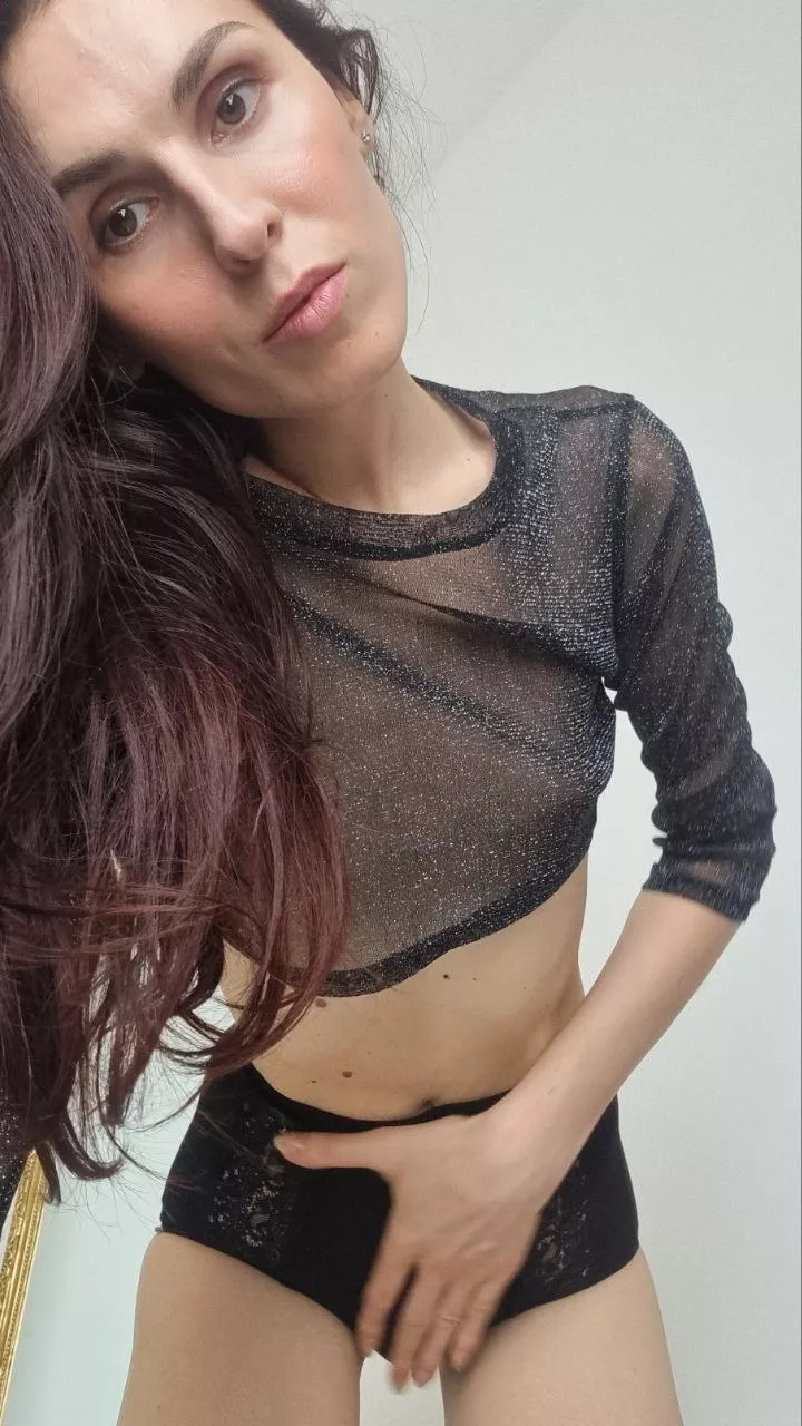 I'm starting to touch myself rn, come join me babe😈🫦