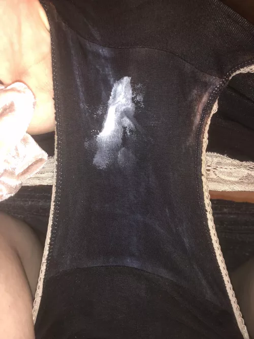 I’ve been out and about all day smelling this sweet scent. I wonder how many strangers were secretly enjoying this scent with me?!?