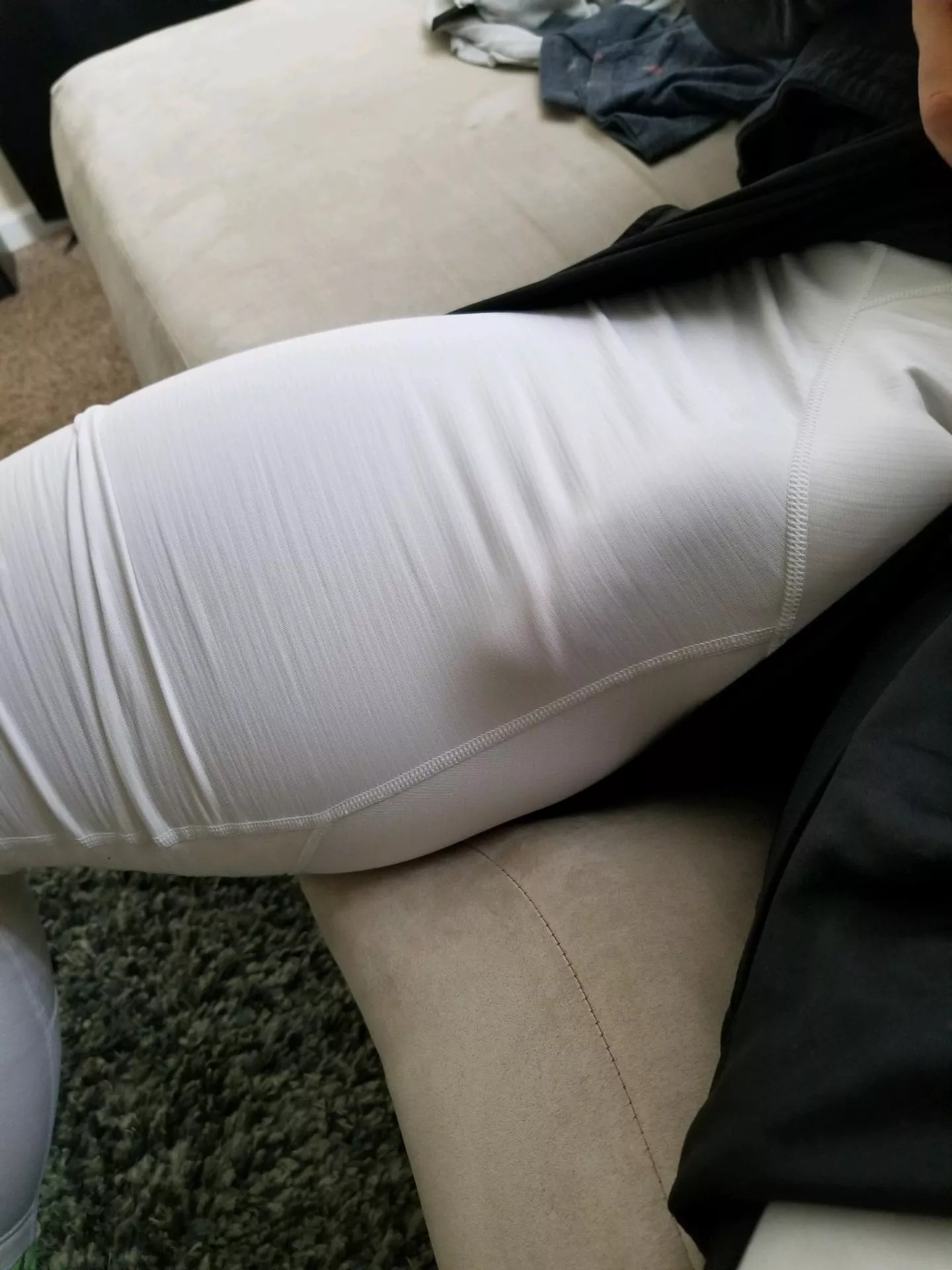 Let me know if you would notice this bulge while working out in the gym