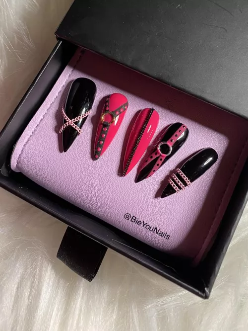 She wanted “Barbie, but make it .. kinky” say no more 😏🤭