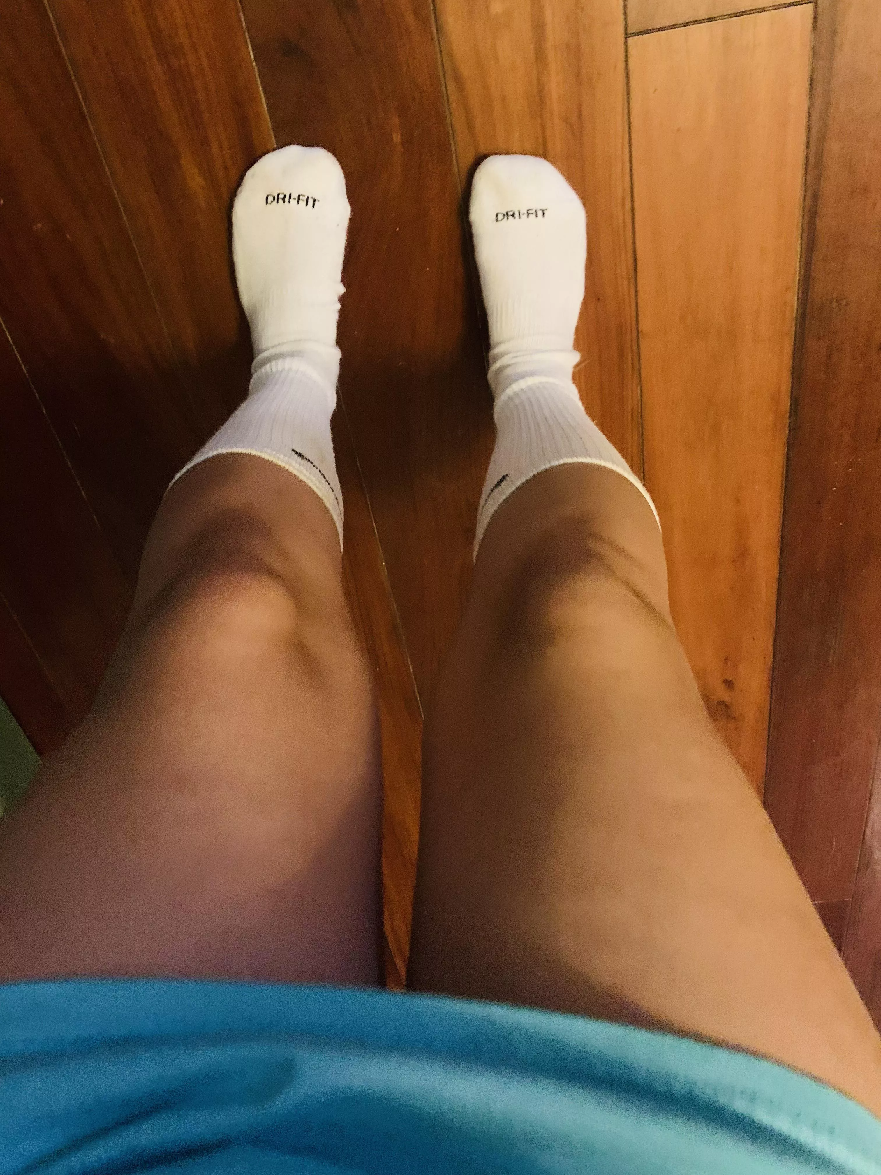 who likes sweaty white nike socks ;) [US] [F]