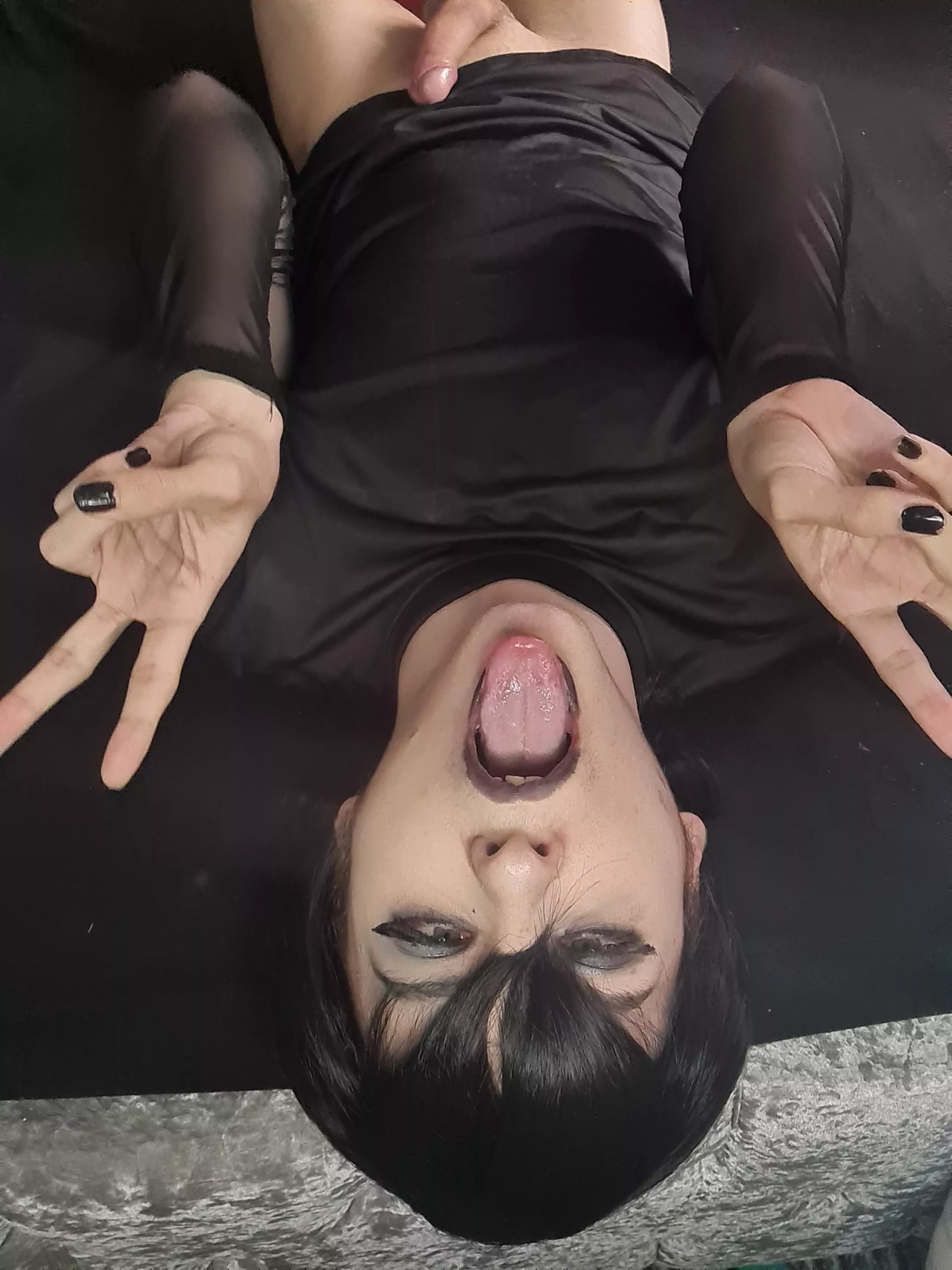 Come use my throat <3