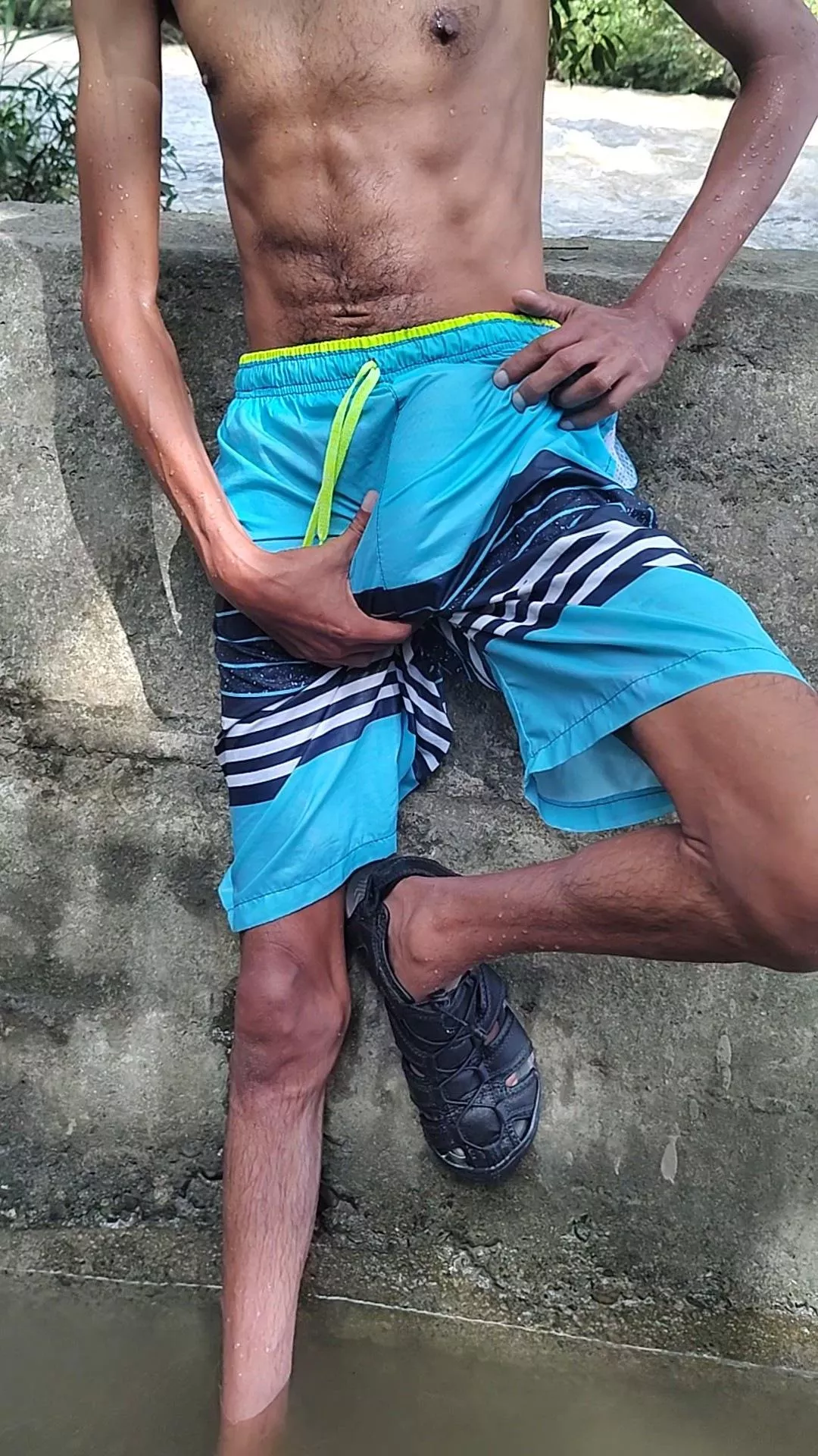 Do u like the skinny hung boys?