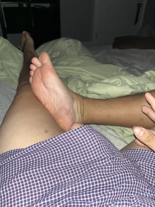Want someone to lift my boxers up and suck on my thick cock
