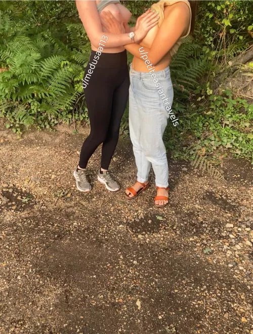 First time posting 👋🏻 love flashing with my bestie 😋
