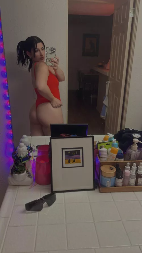 how would you rate the color red on me? :)