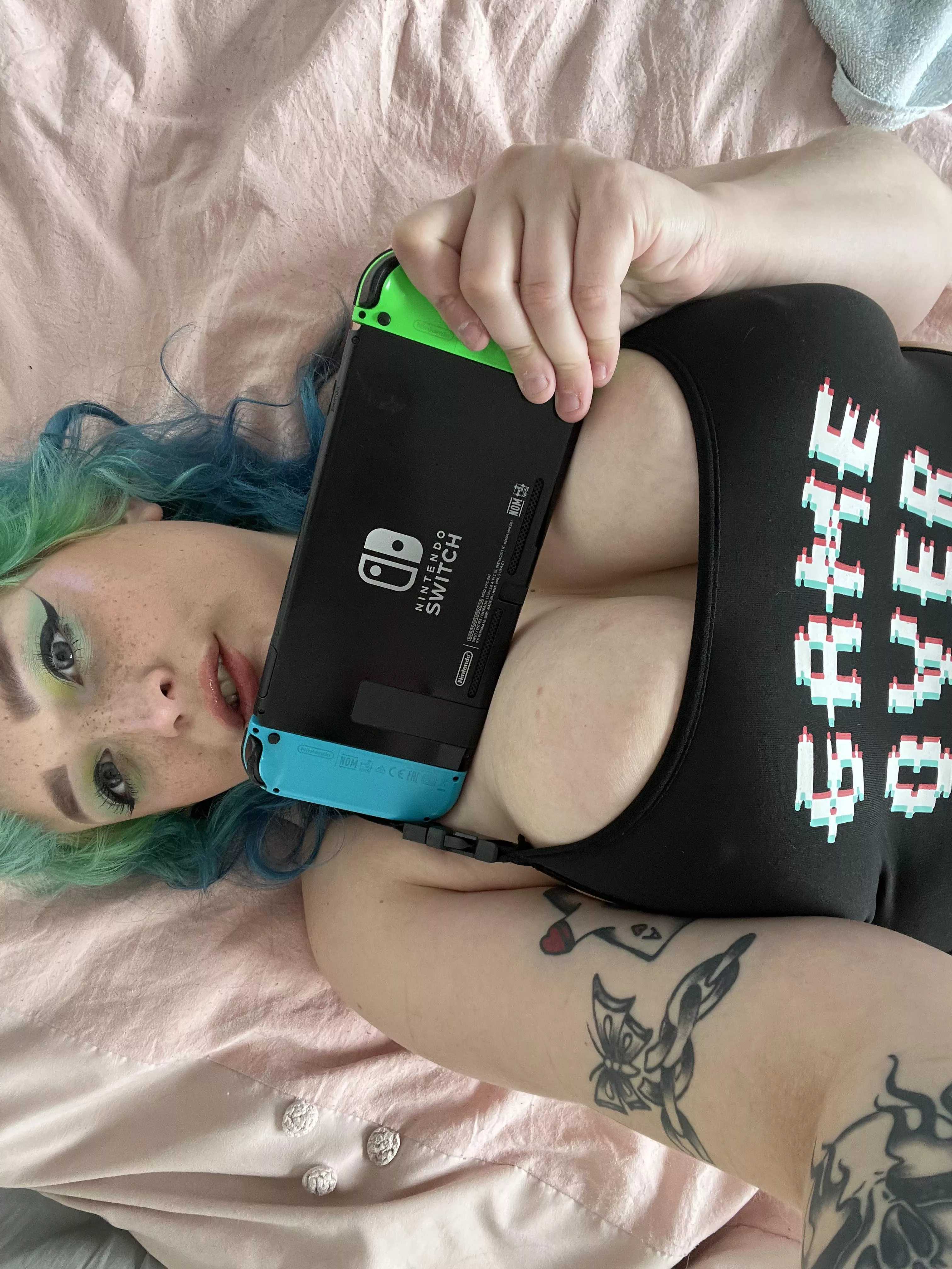 Just a gamer girl