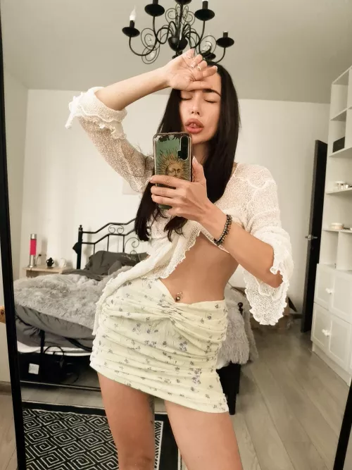 Through the mirror's eyes, passion comes alive