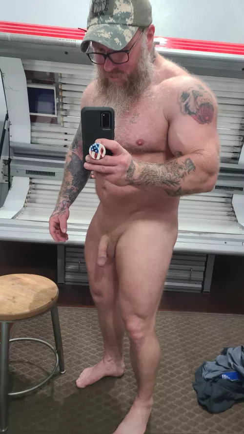 Bad ass workout. Now time for work. (49)