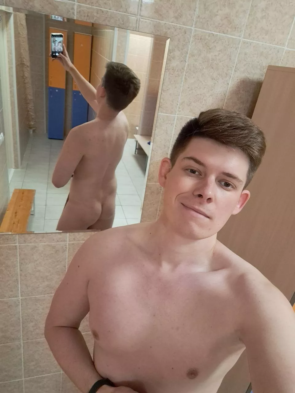 Boy gym has a surprise for you..💦😋