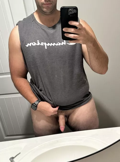 Can’t beat a dad bod and a soft cock. Put it in and feel it grow