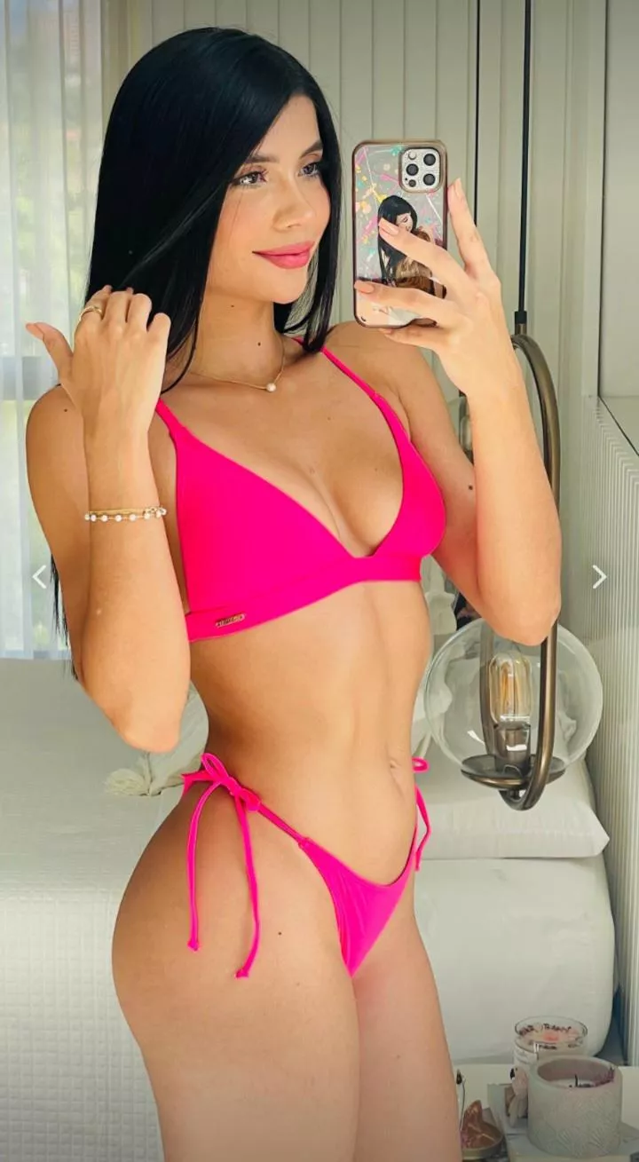 Colombiana + Palestina. Who wants to be my ken?