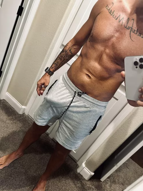 Gray sweatshort season