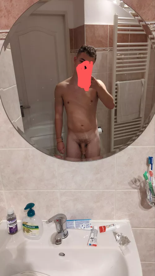 On holiday (m)