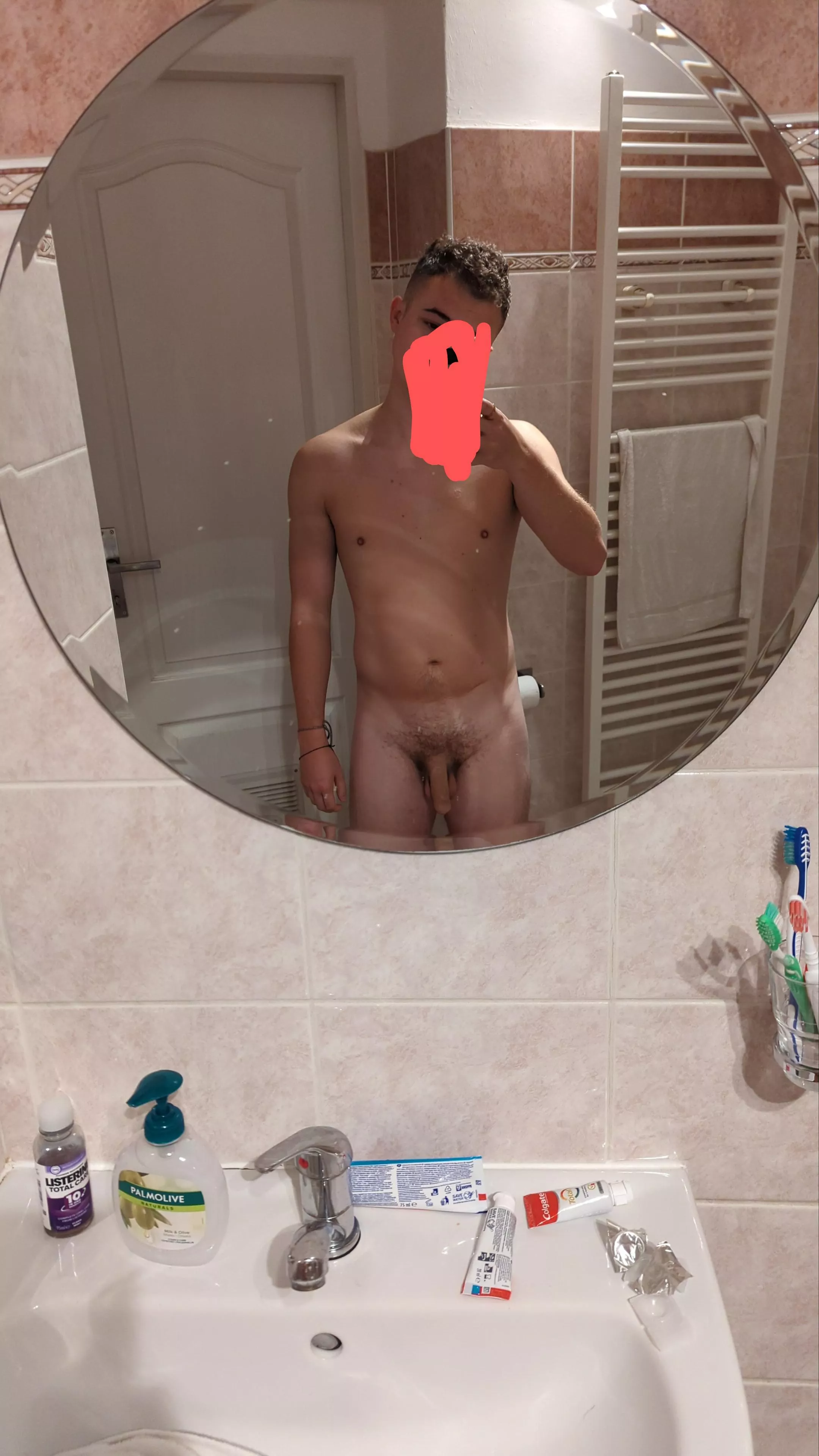 On holiday (m)