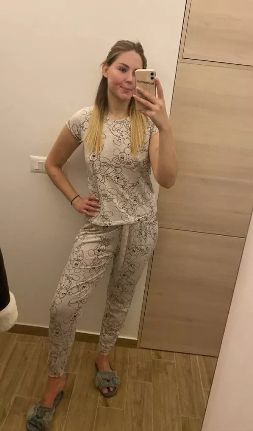 Swedish Blonde in pijamas :)
