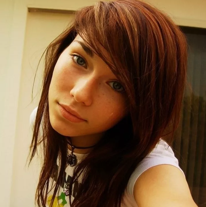 The slanted pretty look