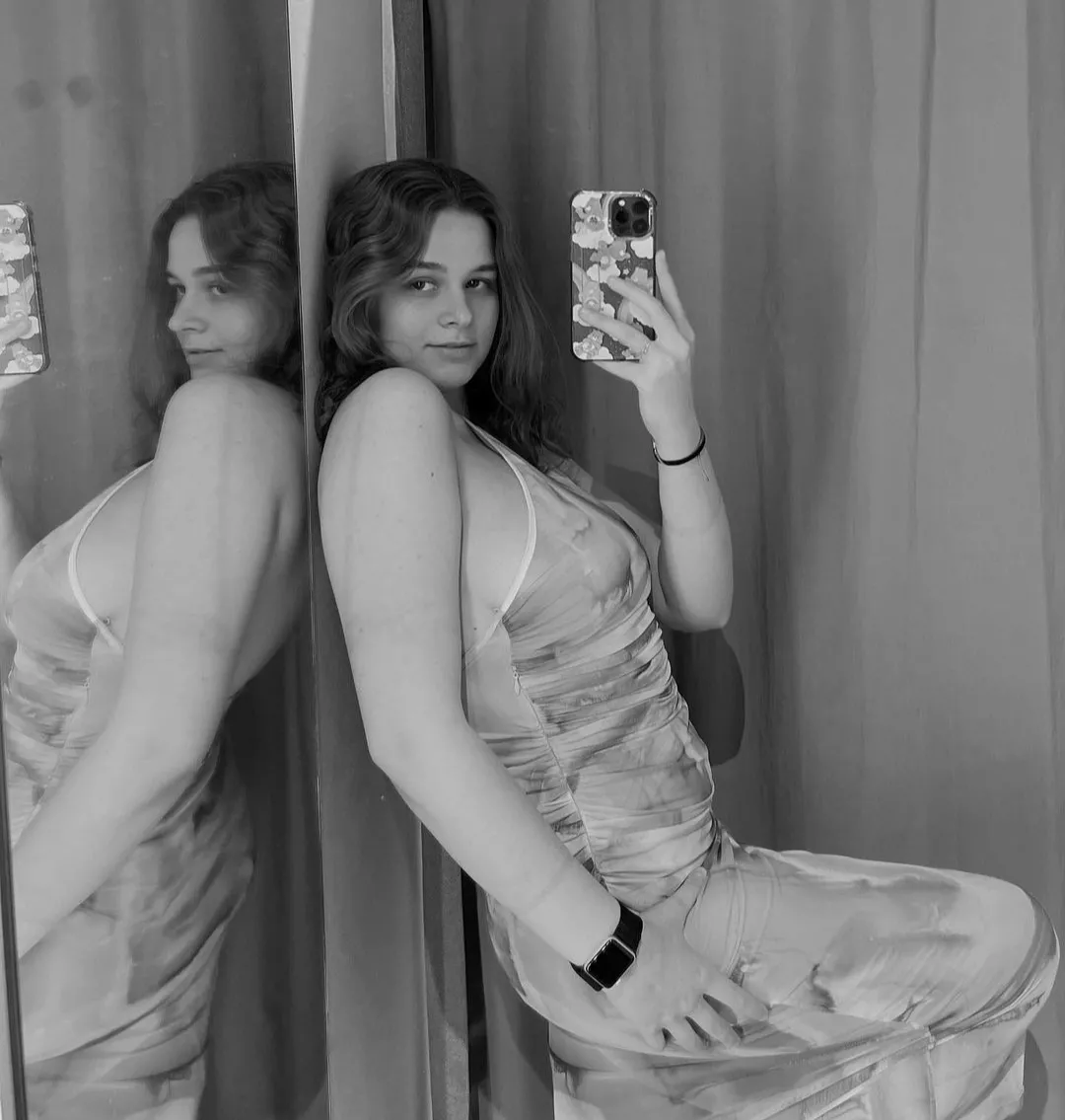 Well it seems like I'm the first to post about the curvy Kate kulp on this app(more to come soon😉)