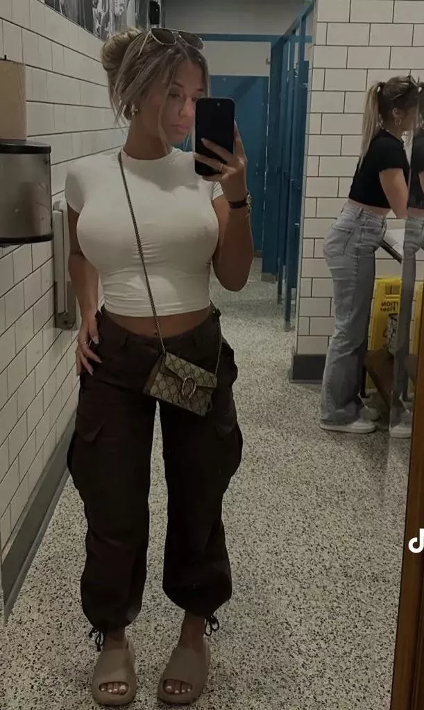 White shirts are the best