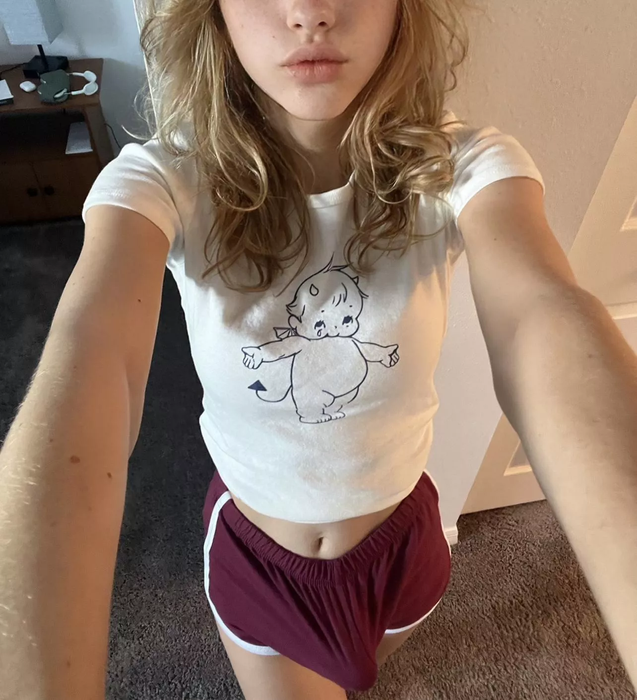 18 y/o tgirl looking for a bf :P snap @imphoebe2