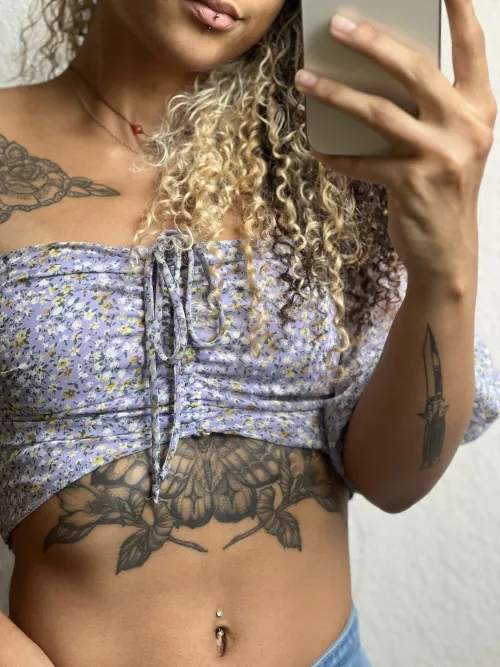 A fun Innie/Outtie! Happy Tuesday! [IMG]