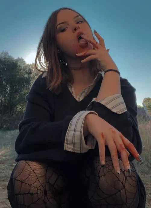 are you into vampiric girls?