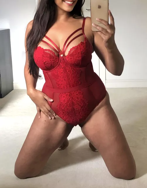 Cherry lips, curvy hips... British Punjabi Indian