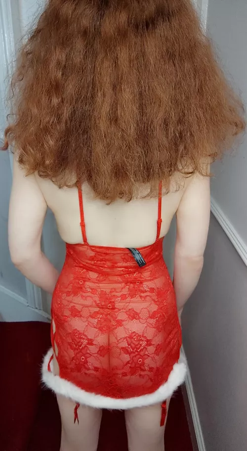 Come and run your fingers through my hair...