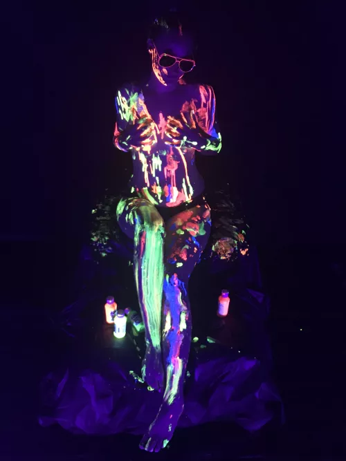 Come help me rub this paint all over