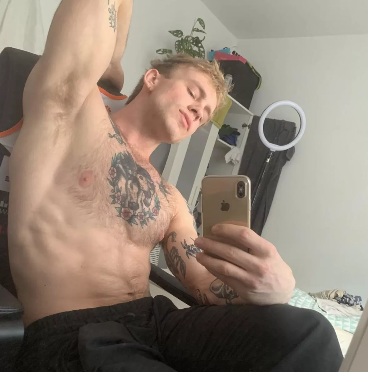Dirty mirror hairy pits