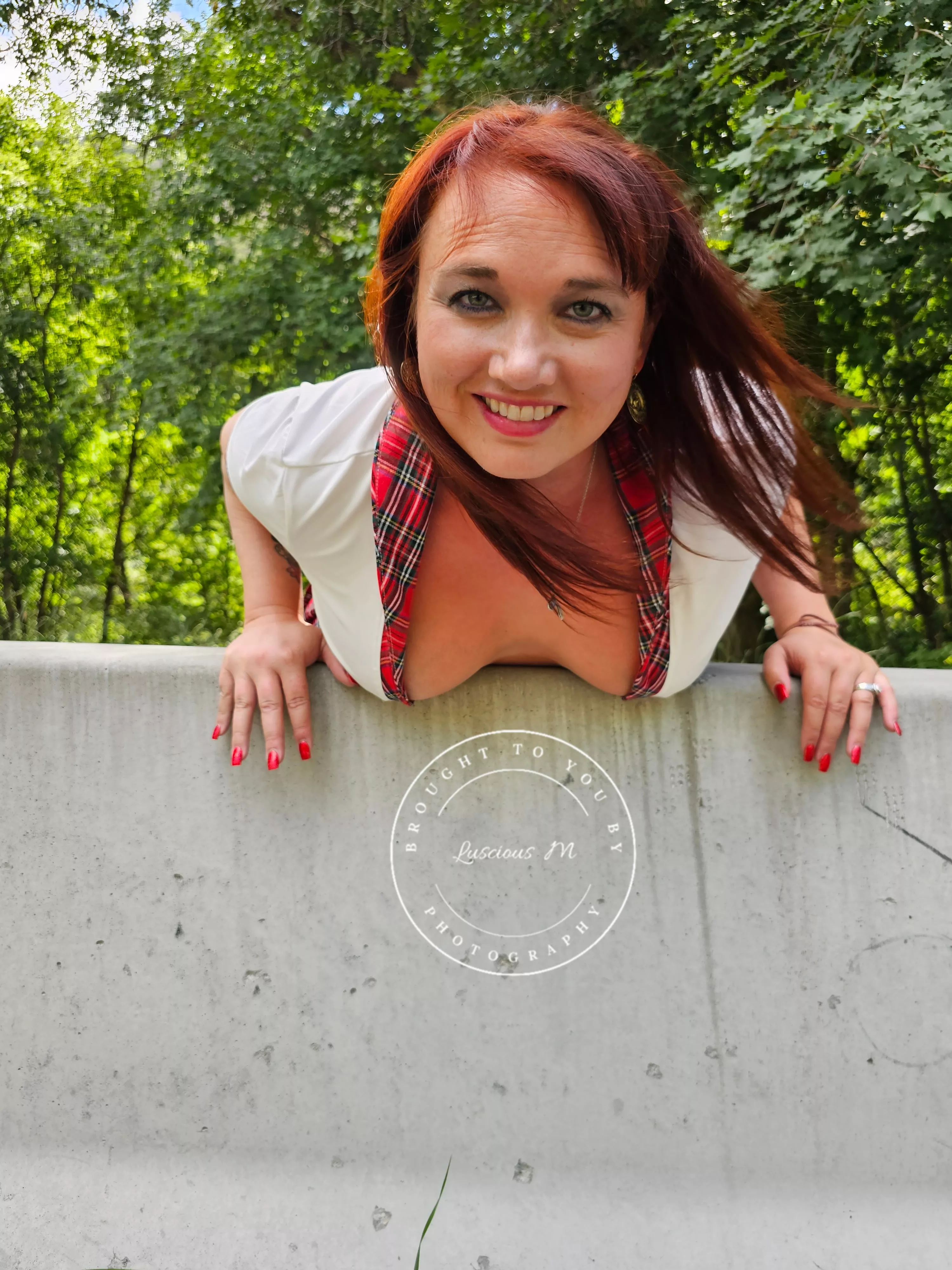 I'm so horny, just take me right here..