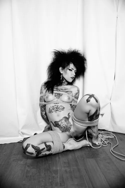 Malice after a suspension - rope and photo by me