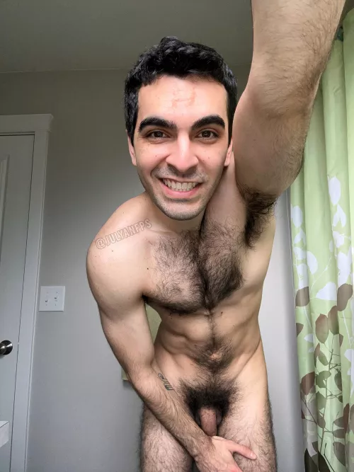 People never expect me to be this hairy 😅