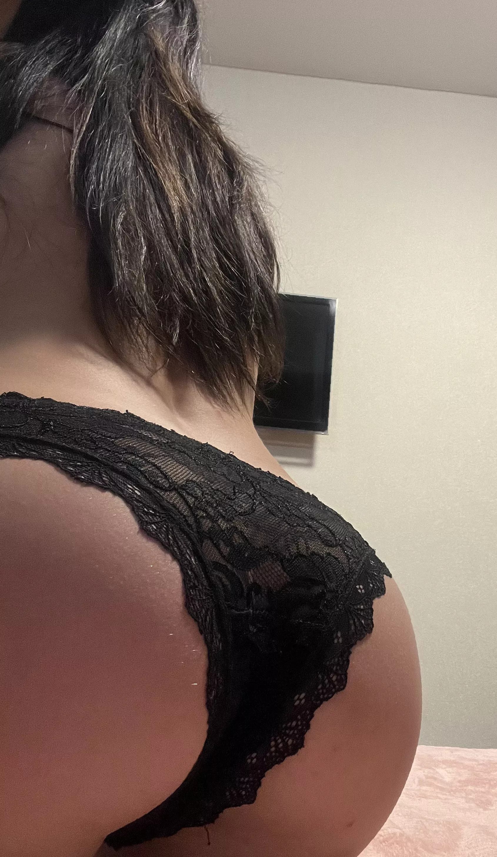 The black lace panties look fucking amazing on me