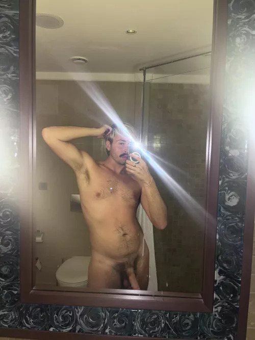 This lighting is making me horny