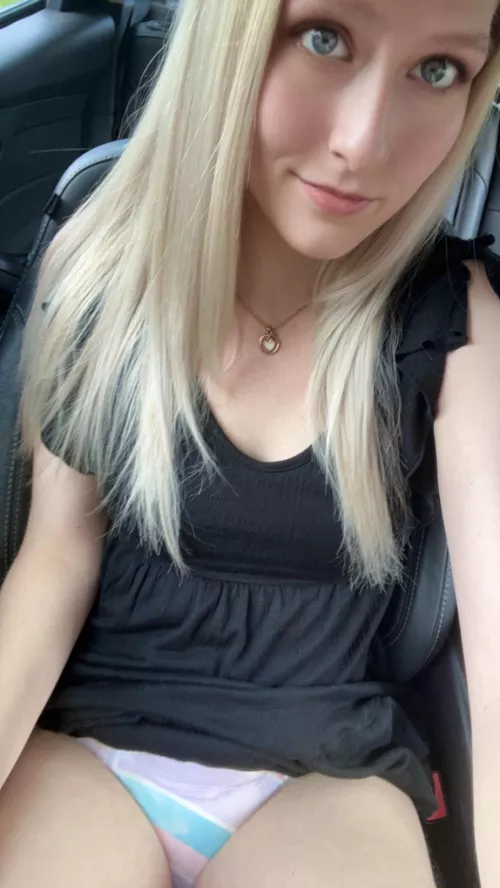 Upvote if you wanna see results after my wax appt!🤍😻