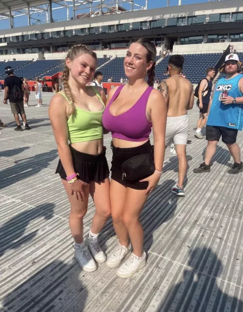 When you’re only 18 but you have grown woman tits