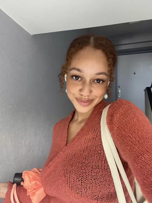 Would you say I’m cute? f19