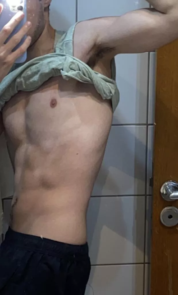 20 green eyes good looking fit 8 inches if u hot too snap me moisurf